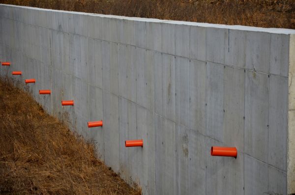 Cost of Retaining Wall Drainage in La Crosse